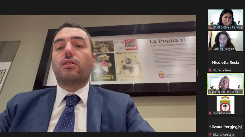 Gallery Online la registrazione del workshop Women at the forefront of the emergency resilience stories della EURegionsWeek 2021 - Slide 12 of 15