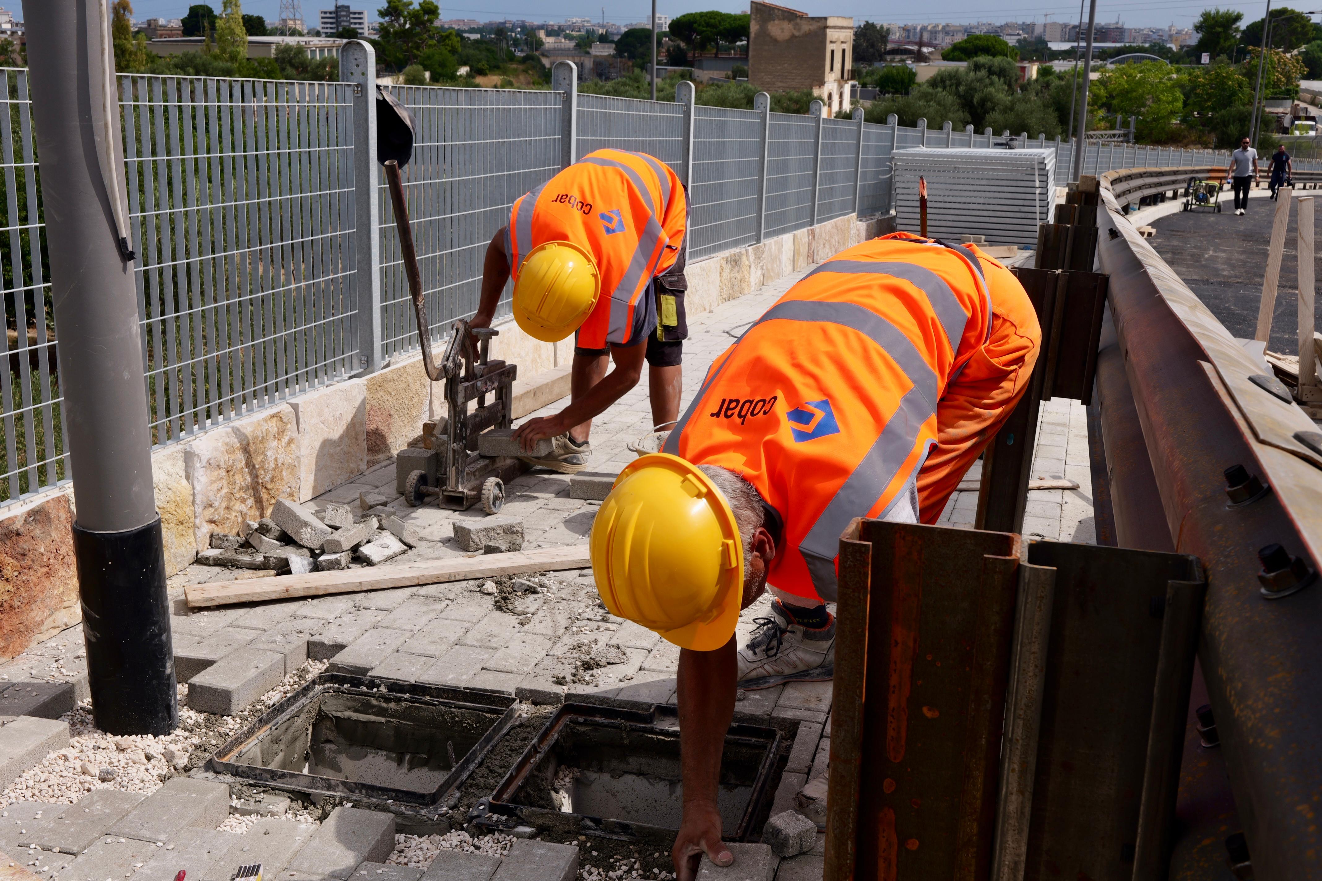 Galleria Mobilità, sopralluogo al cantiere del sovrappasso di Santa Caterina: a settembre Bari eliminerà l'ultimo passaggio a livello delle Ferrovie Appulo Lucane - Diapositiva 12 di 12