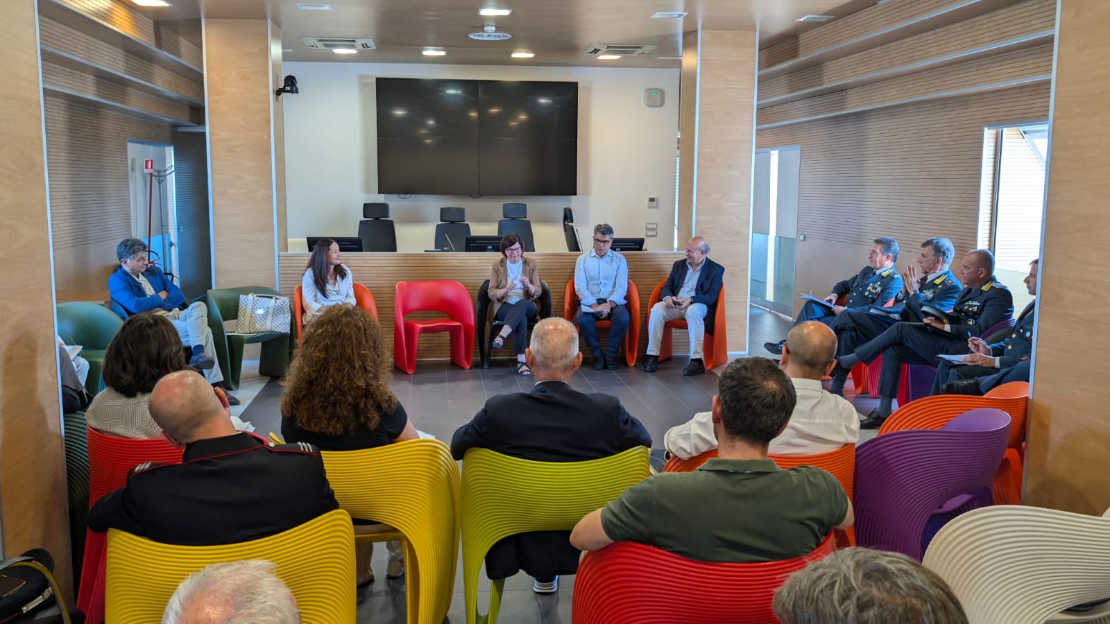 Galleria Rifiuti, l’assessore Ciliento incontra la Cabina di regia per la tutela ambientale - Diapositiva 1 di 3