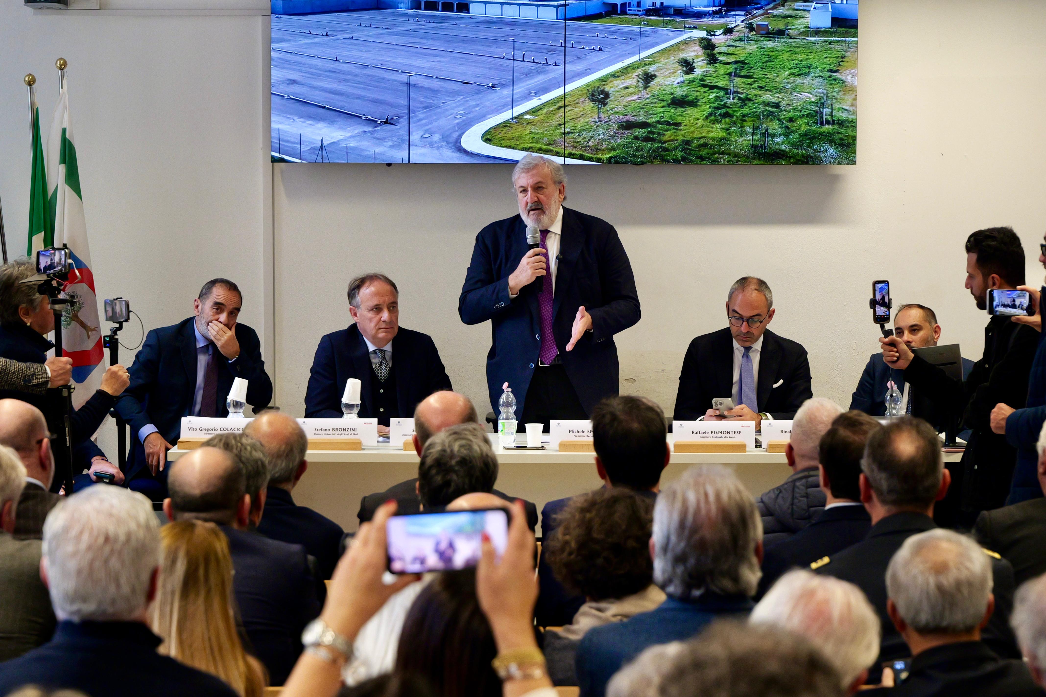 Galleria MEDICINA DI PRECISIONE E RIGENERATIVA E AREA JONICA DELL’UNIBA A TARANTO. PRESENTATO L’ADDENDUM - Diapositiva 6 di 14