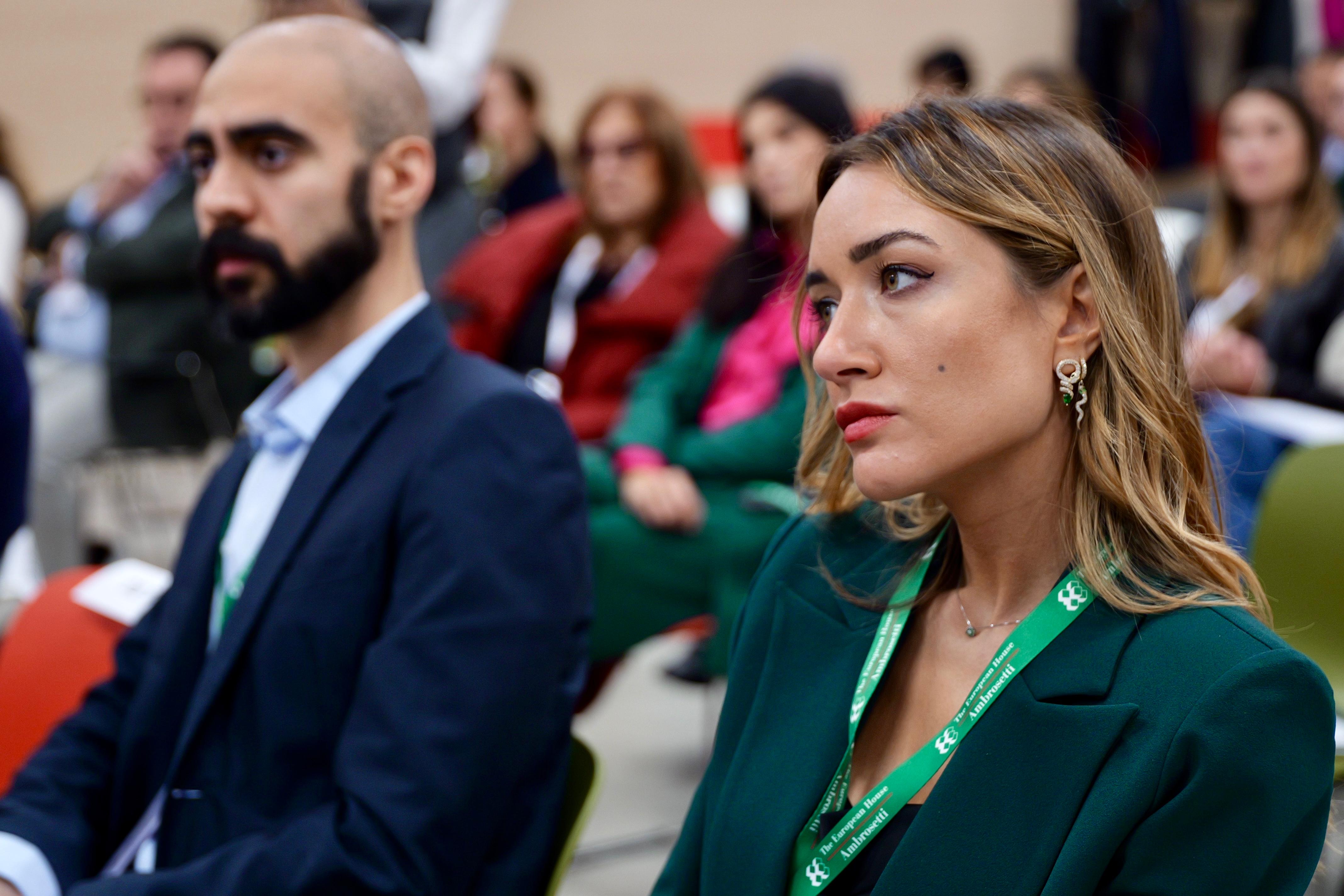 Galleria FORUM #MAREASINISTRA OGGI IN FIERA: LA PUGLIA CRESCE E VUOLE ATTRARRE TALENTI - Diapositiva 4 di 7