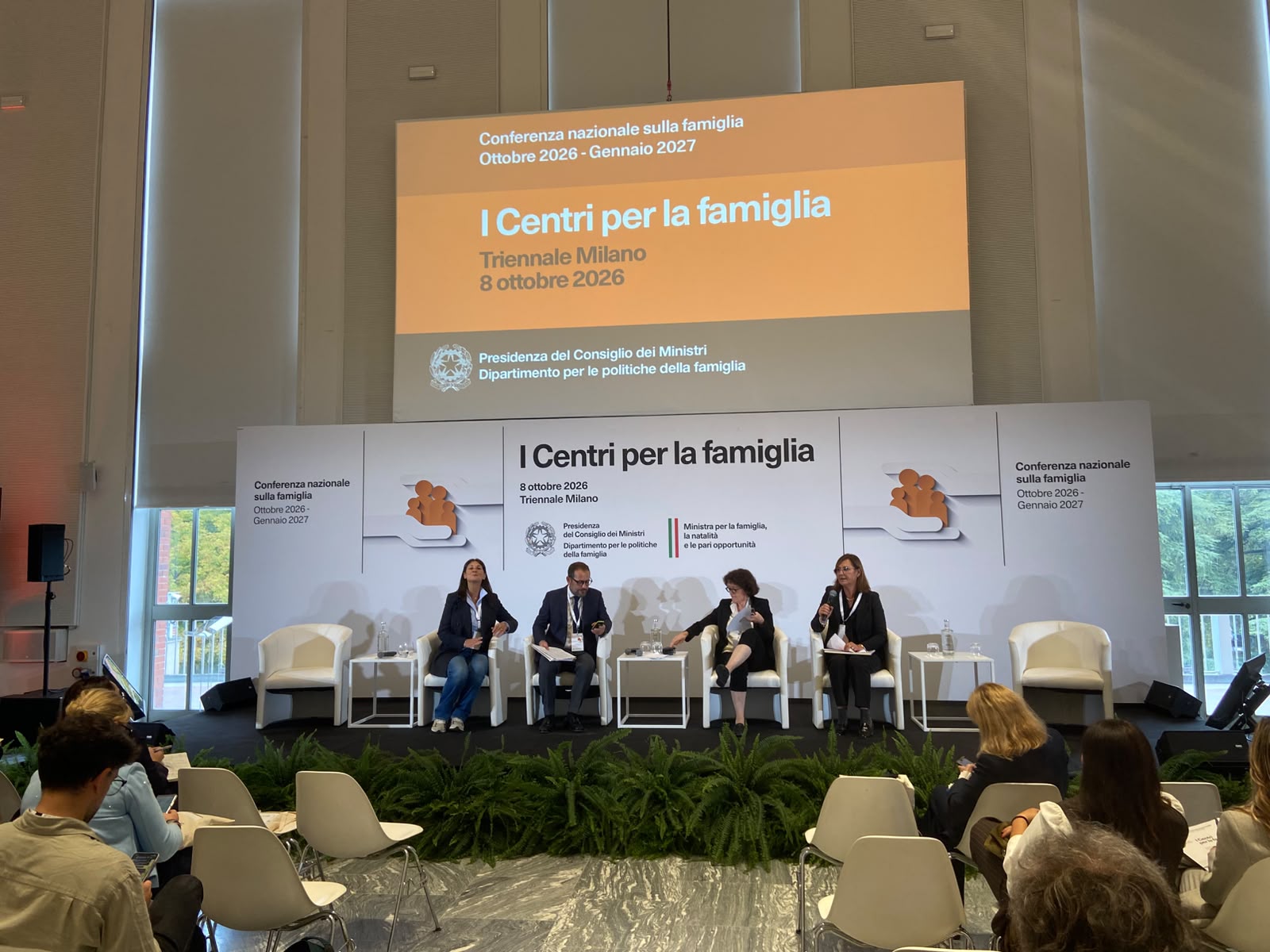 Galleria Welfare, la Regione Puglia a Milano per la Conferenza nazionale sulla famiglia - Diapositiva 1 di 3