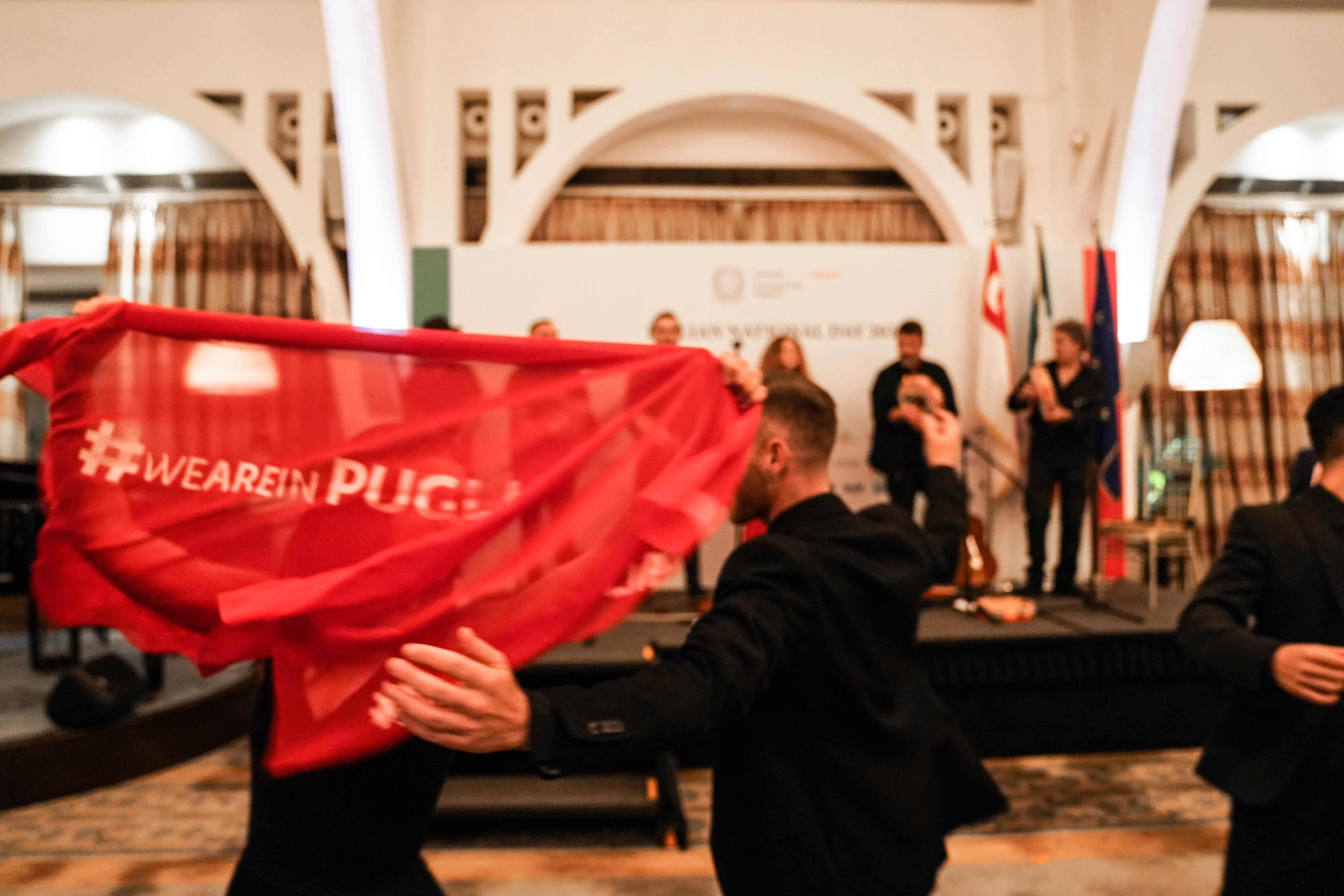 Galleria SULLE NOTE DELLA PIZZICA PRENDONO IL VIA A SINGAPORE LE CELEBRAZIONI PER LA FESTA DELLA REPUBBLICA ITALIANA - Diapositiva 1 di 7