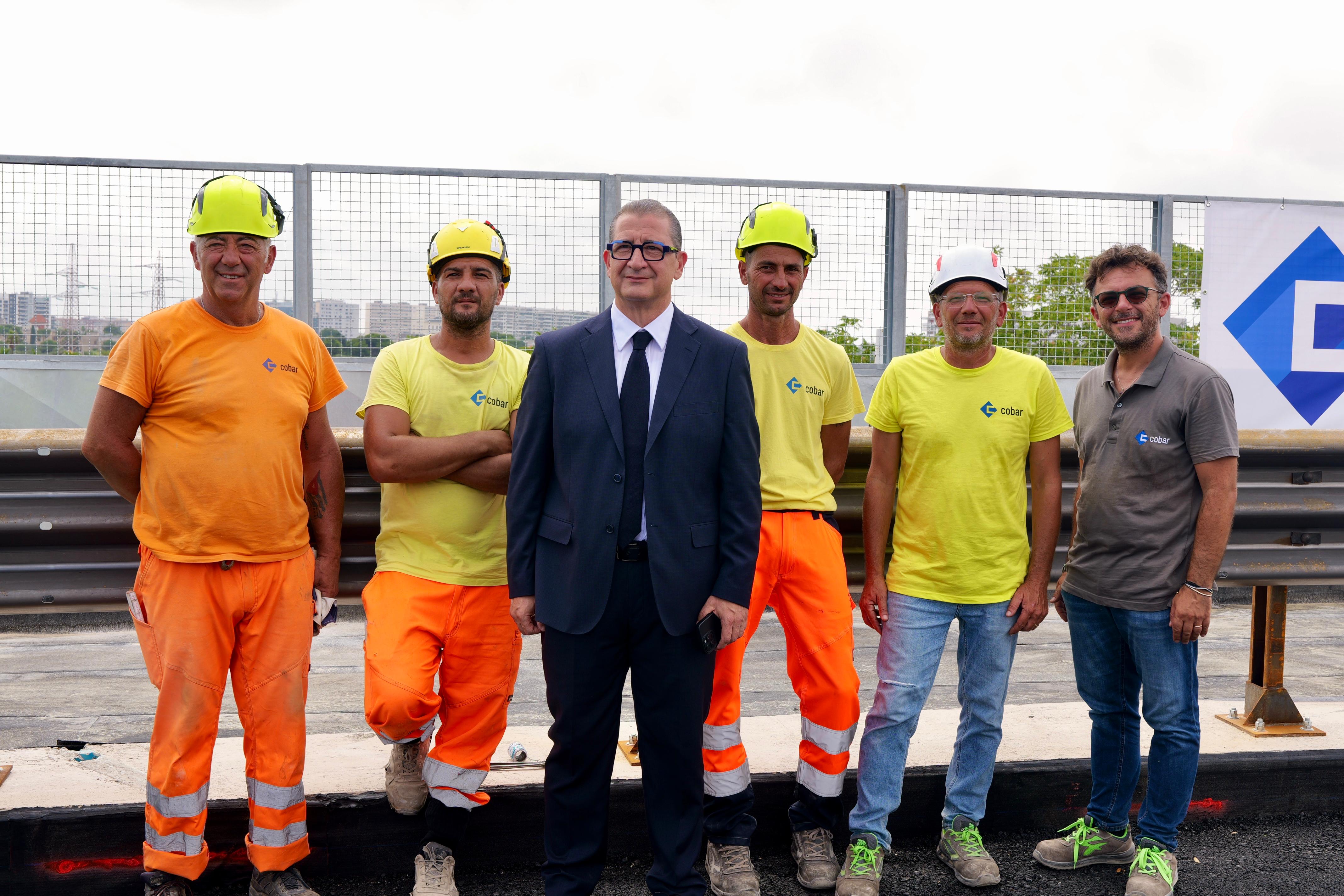 Galleria Mobilità, sopralluogo al cantiere del sovrappasso di Santa Caterina: a settembre Bari eliminerà l'ultimo passaggio a livello delle Ferrovie Appulo Lucane - Diapositiva 4 di 12