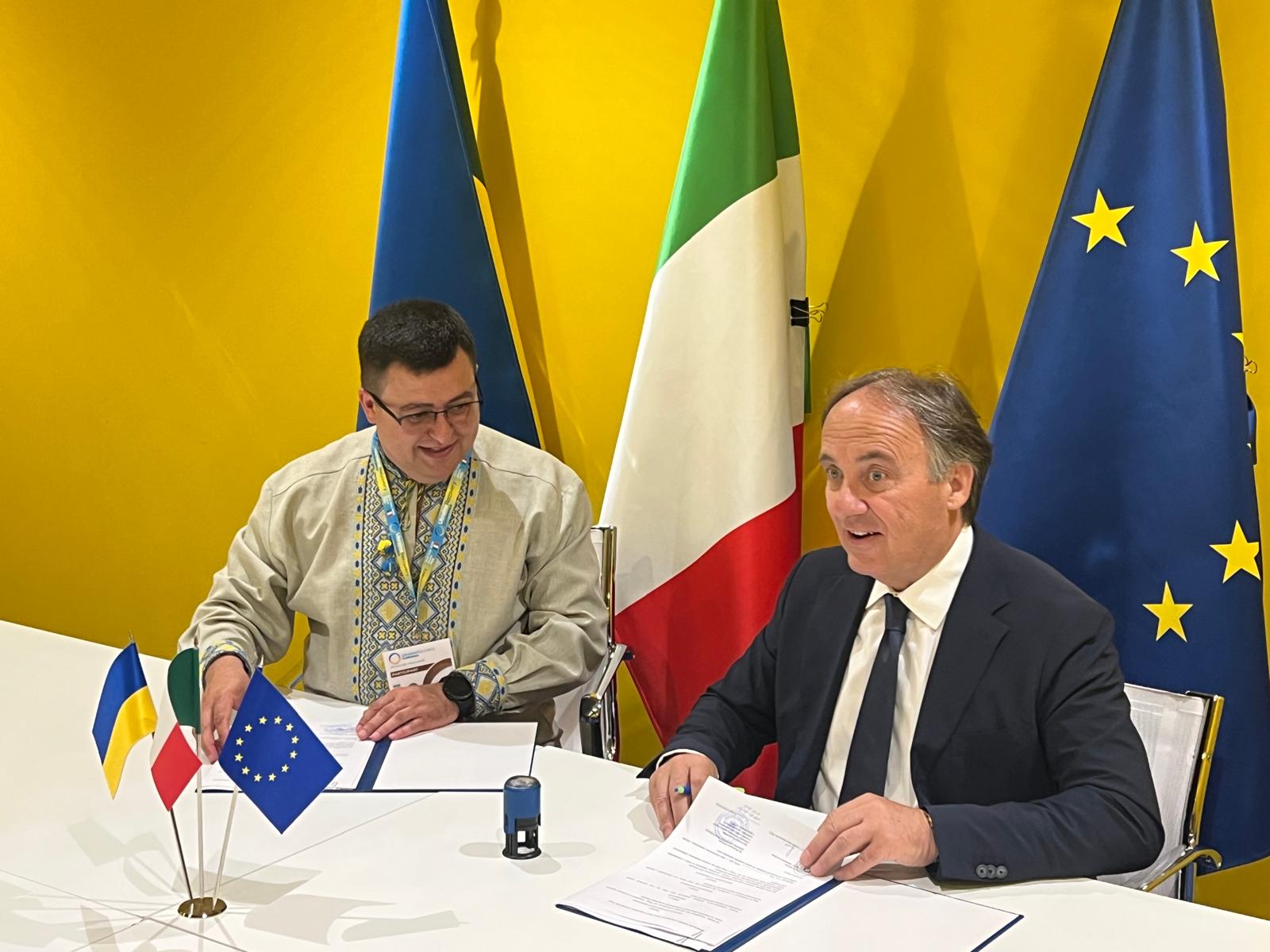 Galleria Leo firma protocollo Puglia - Vinnitsya (Ucraina) - Diapositiva 2 di 5