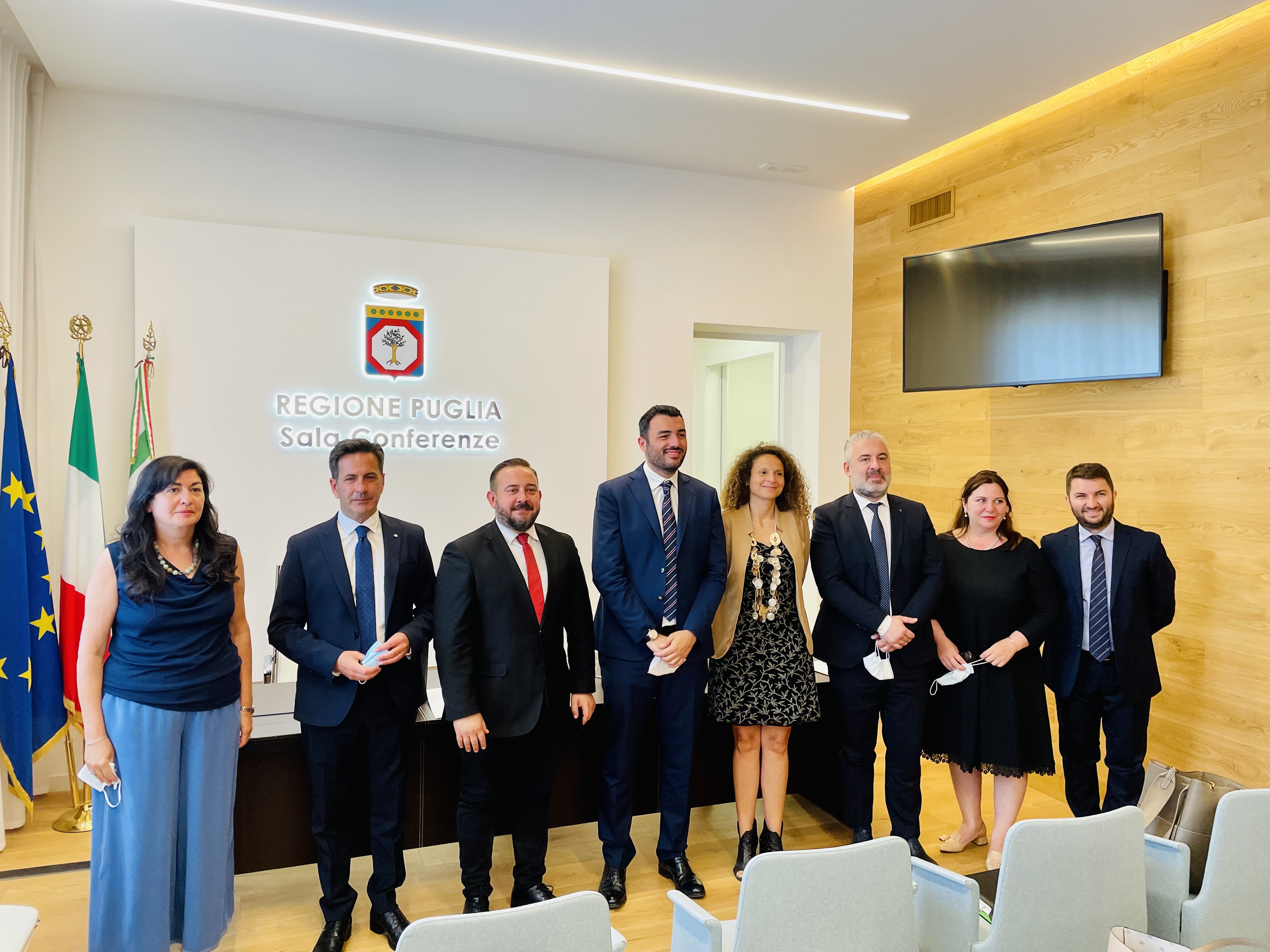 Galleria Incontri bilaterali Puglia - Albania: la cultura dell’innovazione per la crescita dei territori transfrontalieri - Diapositiva 2 di 11