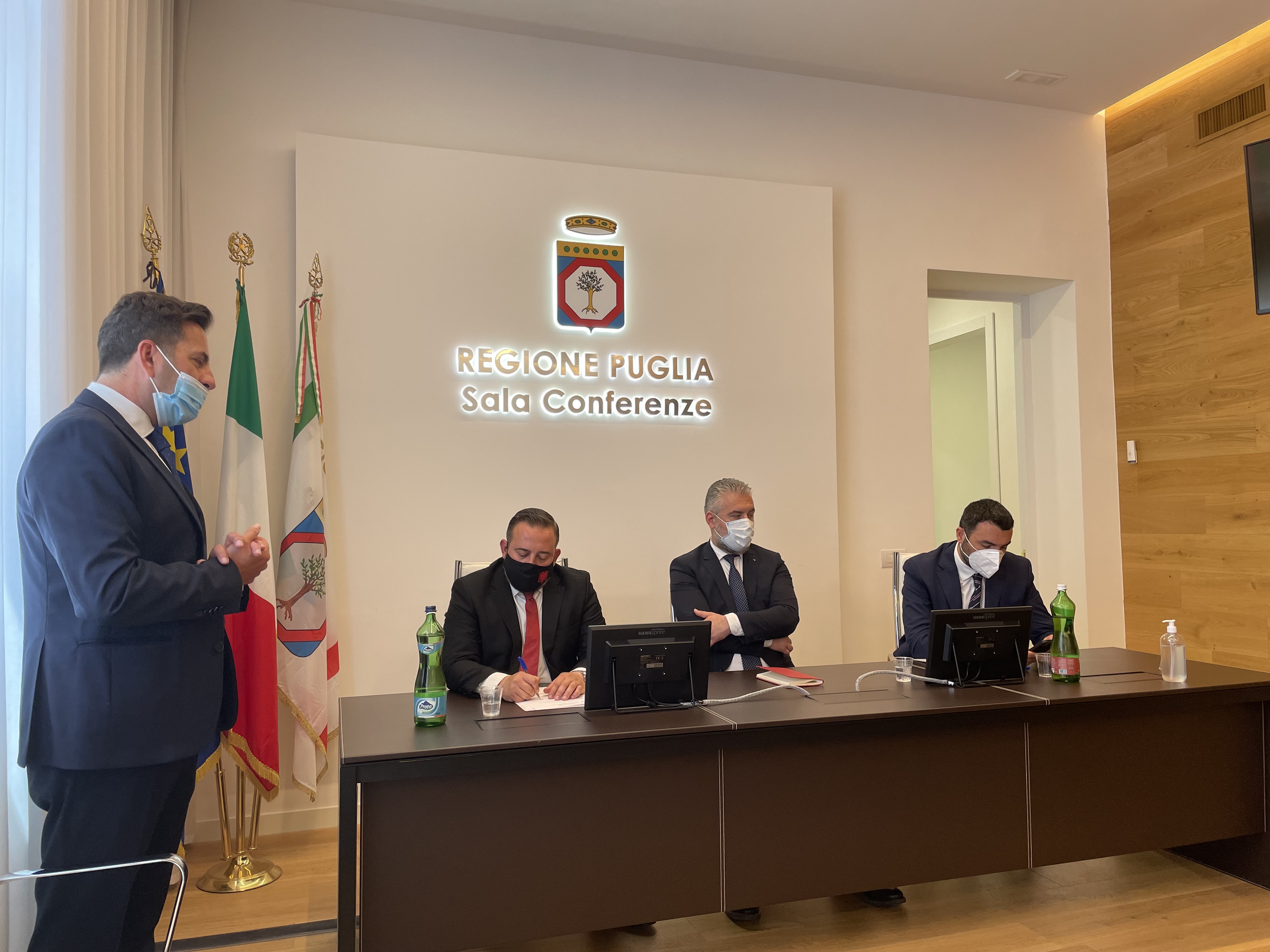 Gallery Incontri bilaterali Puglia - Albania: la cultura dell’innovazione per la crescita dei territori transfrontalieri - Slide 1 of 11
